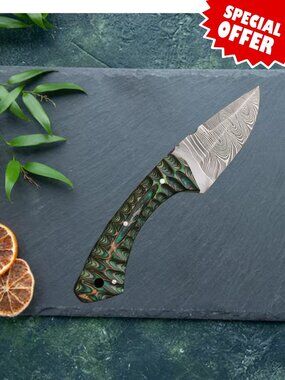 Premium Hand-Forged Damascus Kitchen Knife - Artistic Green Wood Handle & Sheath